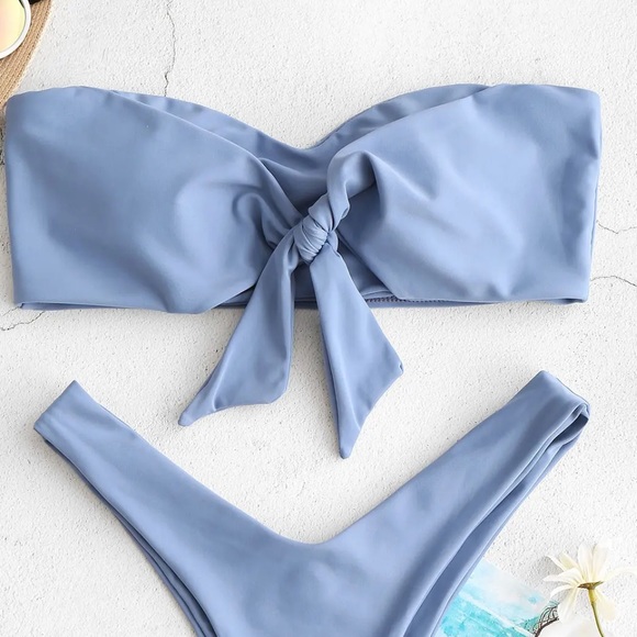 ✨3/$20 ZAFUL Blue Strapless Bikini Top - Picture 2 of 4